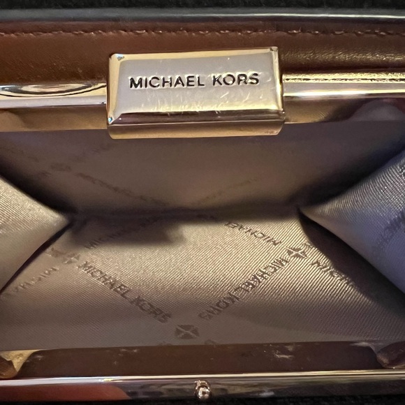 MICHAEL KORS MOCHA SUEDE & LEATHER SHOULDER BAG W/ WALLET/ MRSP $458.00 - Picture 14 of 15